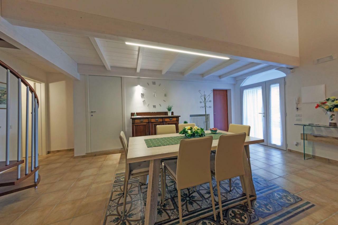 מטרה Casa Vacanza L'Alloro 2 מראה חיצוני תמונה